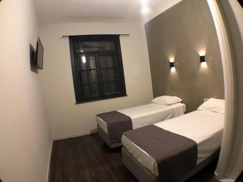 Hotel Caravelas เซาเปาโล ภายนอก รูปภาพ