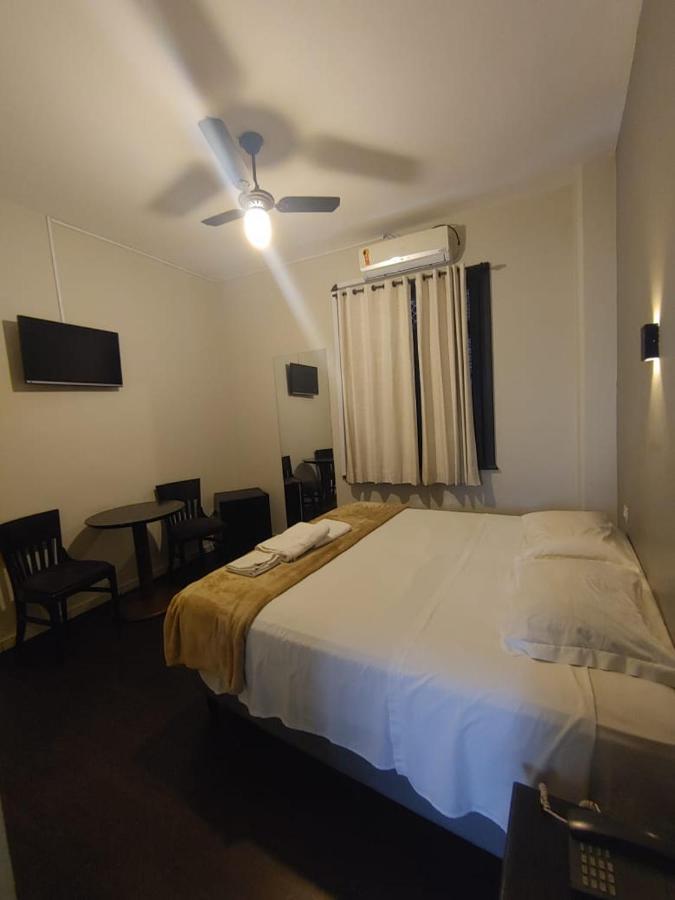 Hotel Caravelas เซาเปาโล ภายนอก รูปภาพ